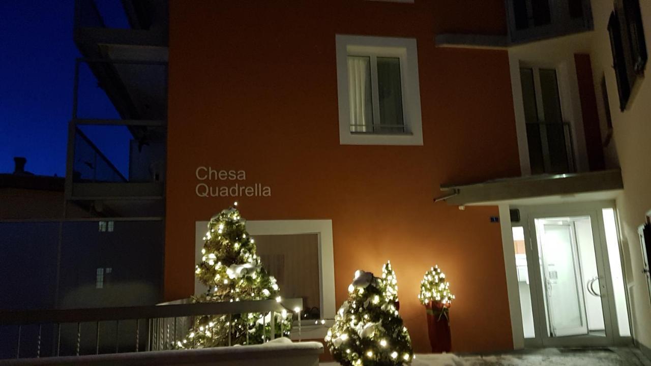 Chesa Quadrella Zimmer Mit Kuechenzeile Inklusive Bergbahnen Im Sommer-Ausser Studio Pontresina Exterior photo