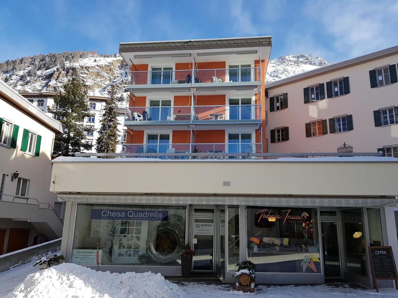 Chesa Quadrella Zimmer Mit Kuechenzeile Inklusive Bergbahnen Im Sommer-Ausser Studio Pontresina Exterior photo
