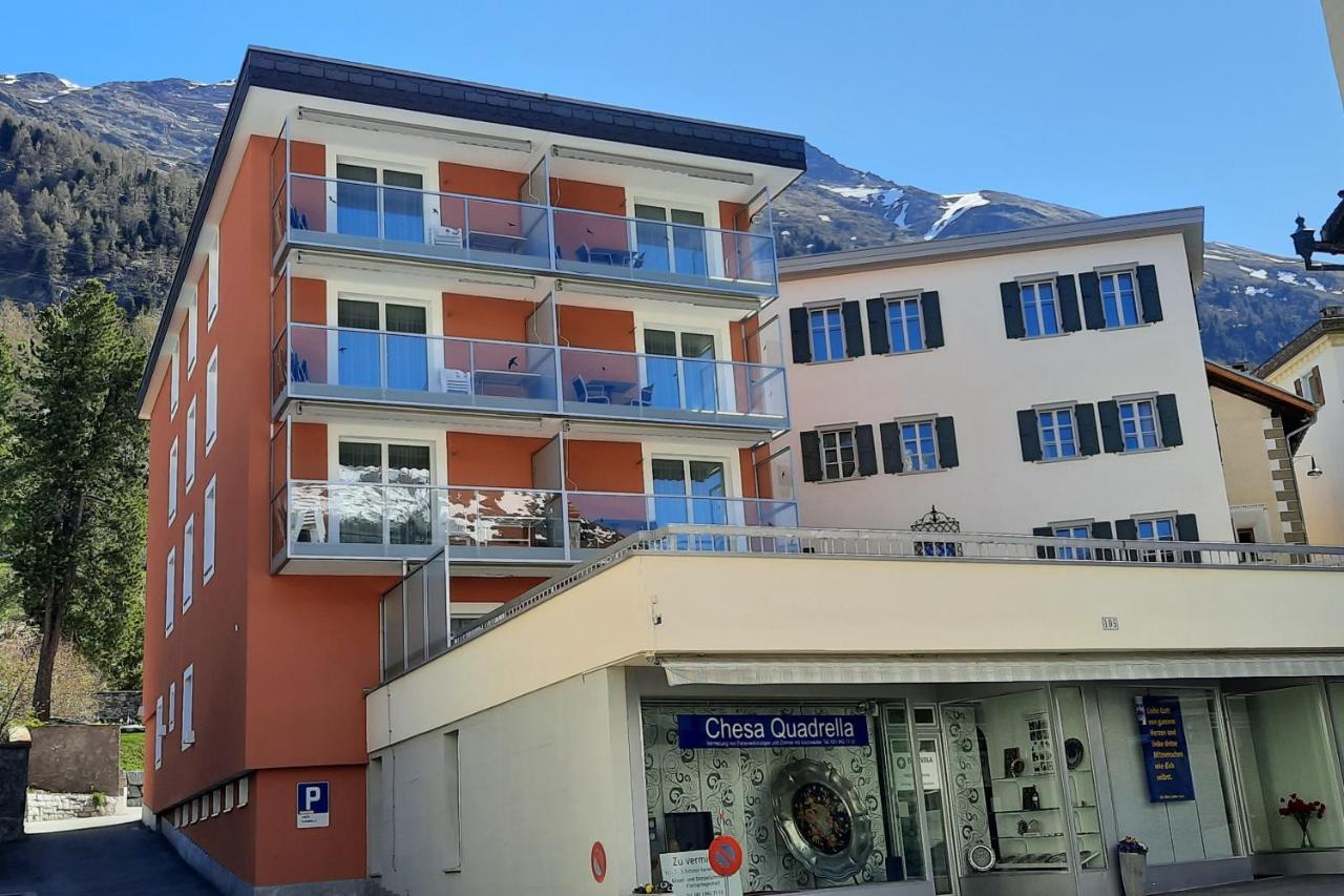 Chesa Quadrella Zimmer Mit Kuechenzeile Inklusive Bergbahnen Im Sommer-Ausser Studio Pontresina Exterior photo